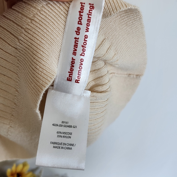 Sleeveless Ribbed Knit Top - Cream - Picture 3 of 6